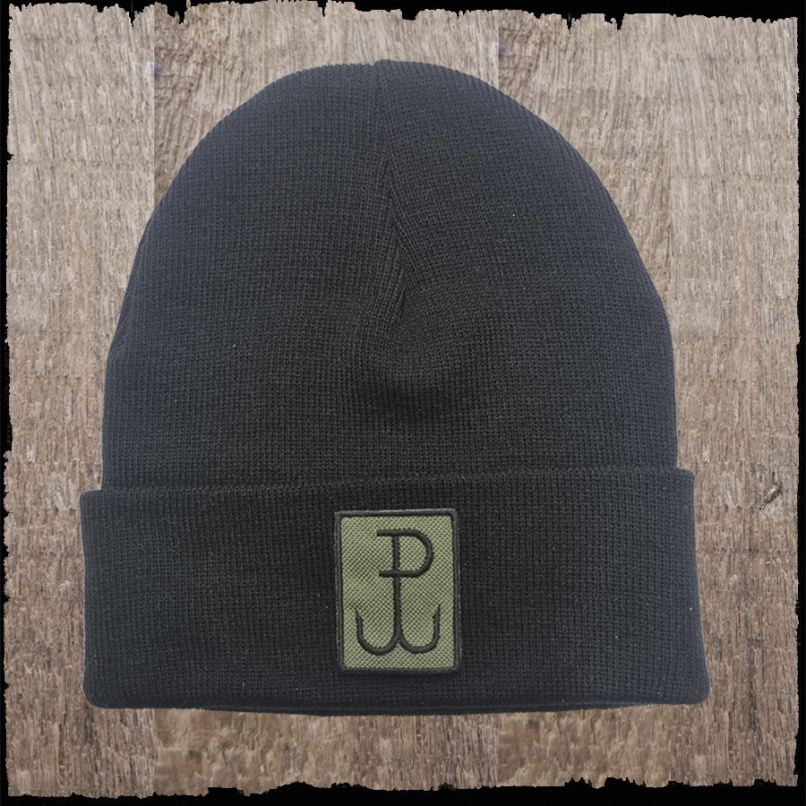 Czapka z haftem -Polska Walcząca (4) kolor czarny.